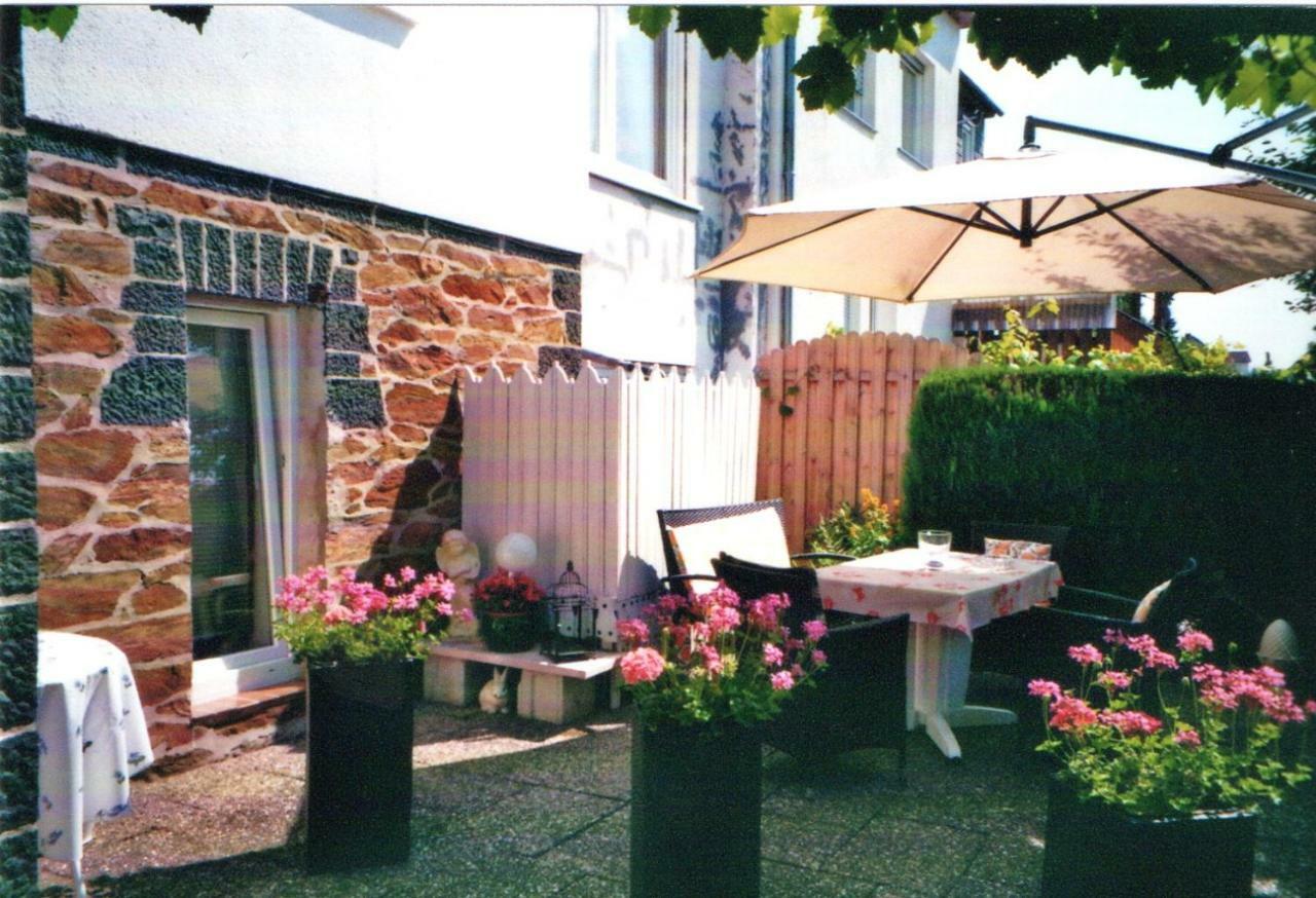Ferienwohnung Buettner Solms-Oberbiel Exterior foto